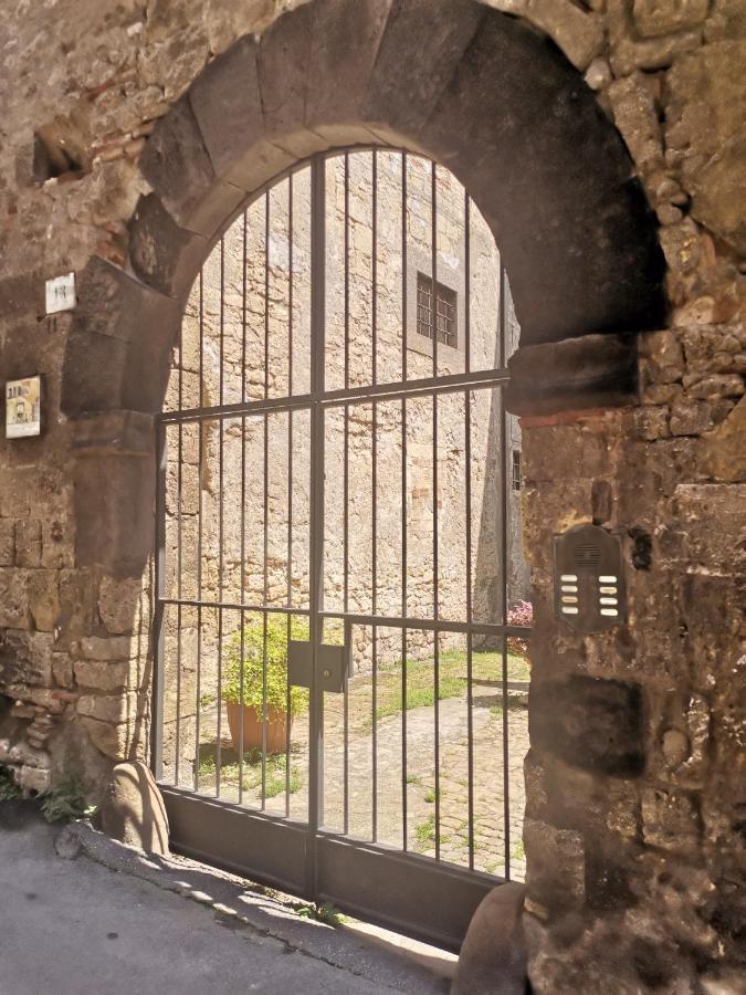 Casa Del Palazzo Del Marchese Apartment ตาร์กวิเนีย ภายนอก รูปภาพ